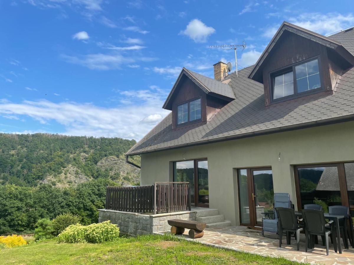 Runch Smilovice Villa Chotilsko Buitenkant foto