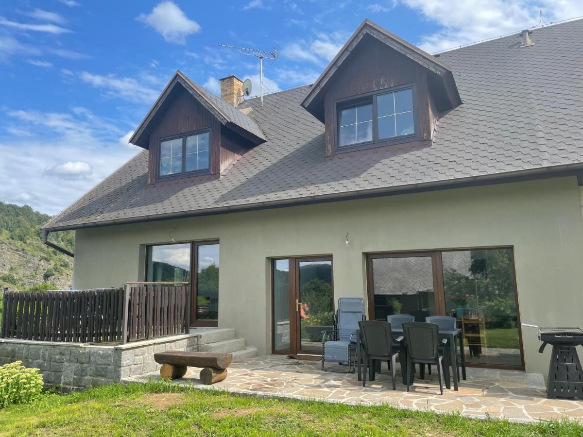 Runch Smilovice Villa Chotilsko Buitenkant foto