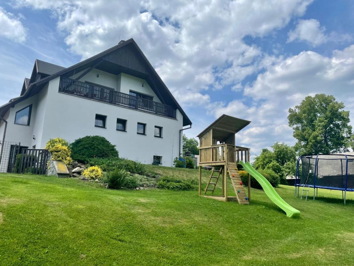 Runch Smilovice Villa Chotilsko Buitenkant foto