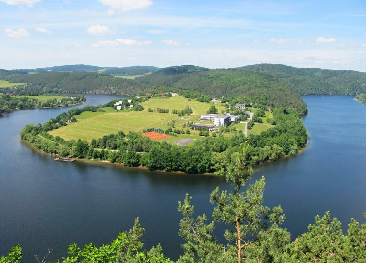 Runch Smilovice Villa Chotilsko Buitenkant foto